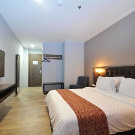 แกรนด์ คันเกน โฮเทล อูริป ซูโมฮาร์โจ Hotel ยอกยาการ์ตา ภายนอก รูปภาพ