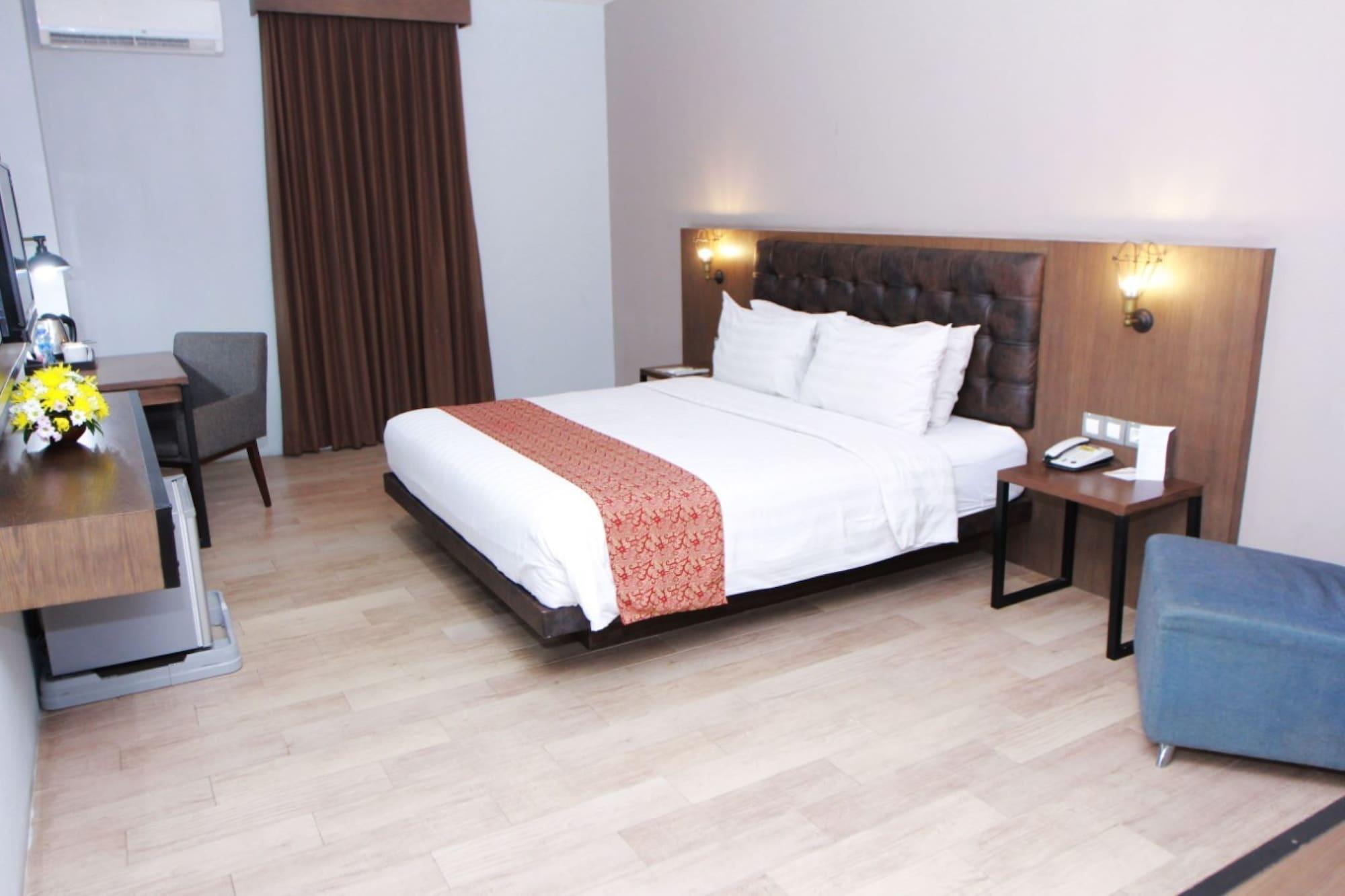 แกรนด์ คันเกน โฮเทล อูริป ซูโมฮาร์โจ Hotel ยอกยาการ์ตา ภายนอก รูปภาพ