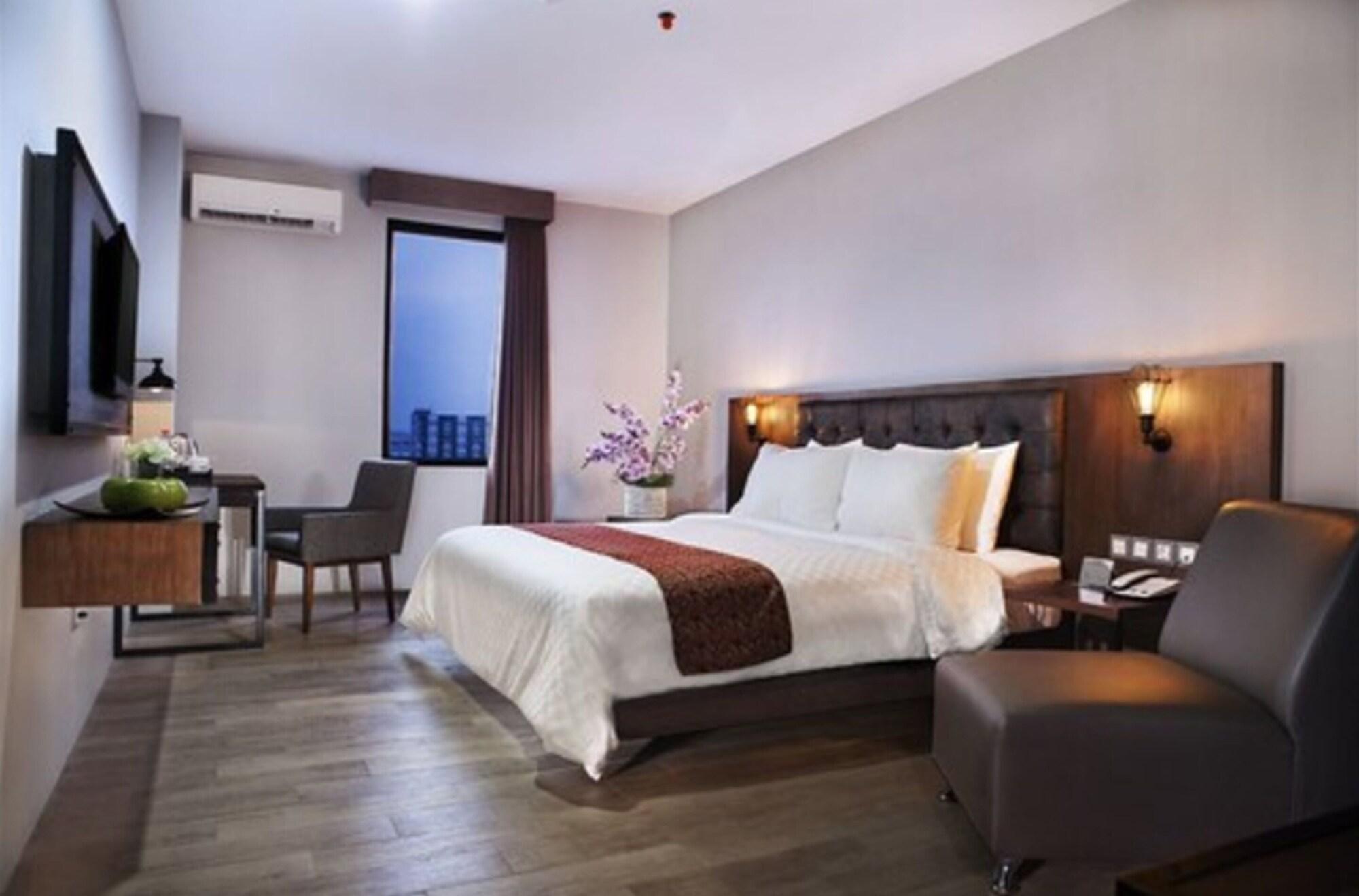 แกรนด์ คันเกน โฮเทล อูริป ซูโมฮาร์โจ Hotel ยอกยาการ์ตา ภายนอก รูปภาพ