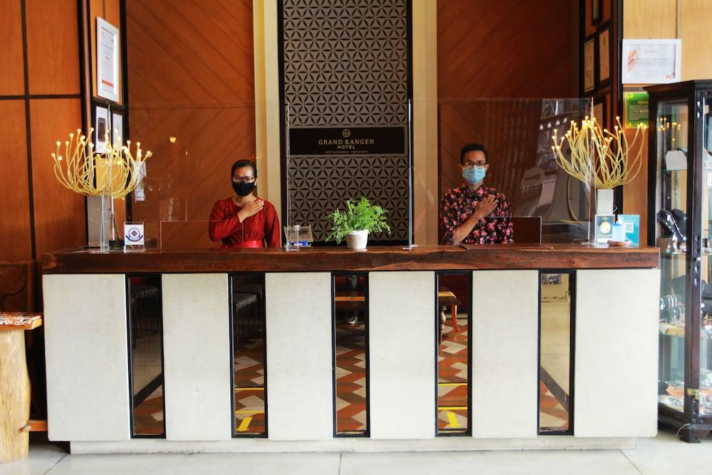 แกรนด์ คันเกน โฮเทล อูริป ซูโมฮาร์โจ Hotel ยอกยาการ์ตา ภายนอก รูปภาพ