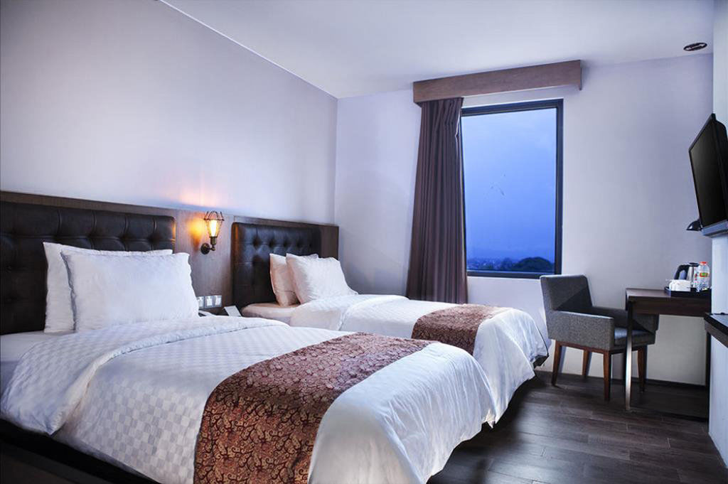 แกรนด์ คันเกน โฮเทล อูริป ซูโมฮาร์โจ Hotel ยอกยาการ์ตา ภายนอก รูปภาพ